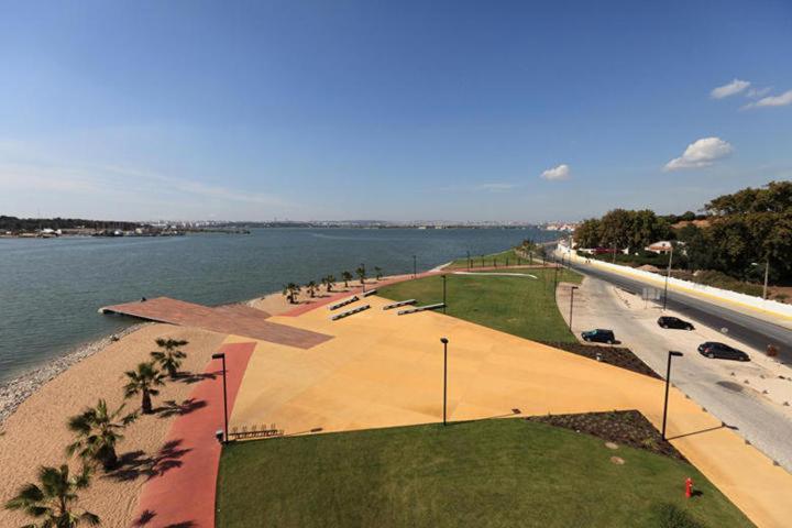 Apartamento Remodelado No Seixal سيكسال المظهر الخارجي الصورة